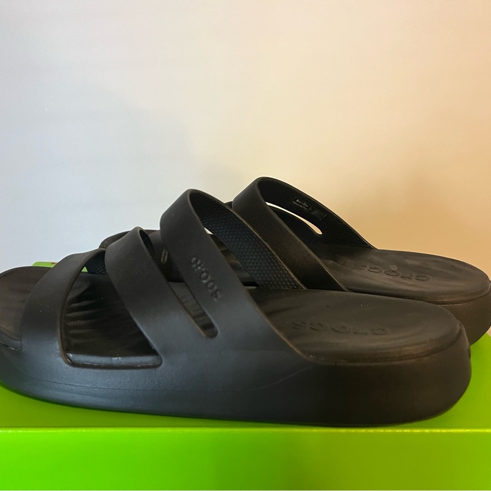 Crocs getaway sandals